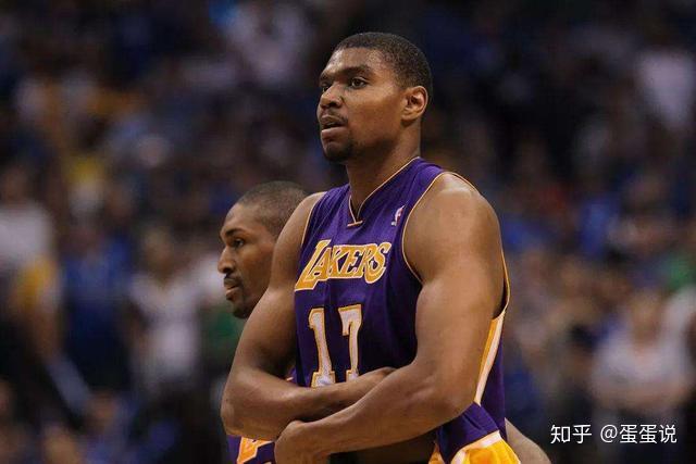 西蒙斯从背伤中完全康复 将无限制参加训练营