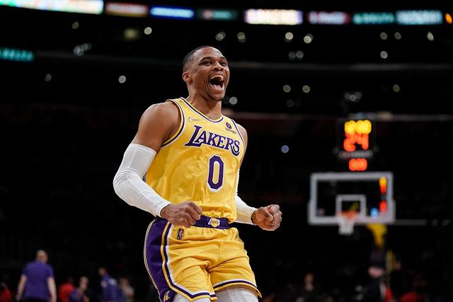 陶汉林21+22山东胜北控 崔永熙21分广州胜广厦